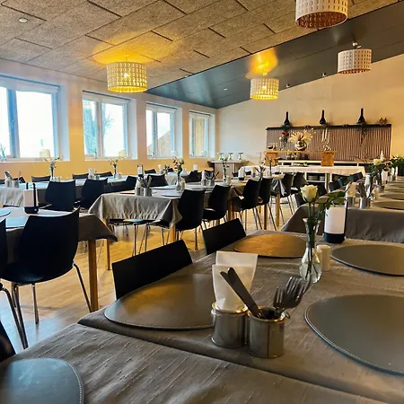ホテル Koncepthotel Oksbøl
