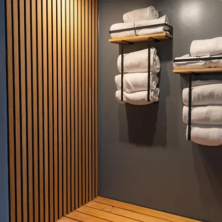 Koncepthotel 호텔 Oksbøl